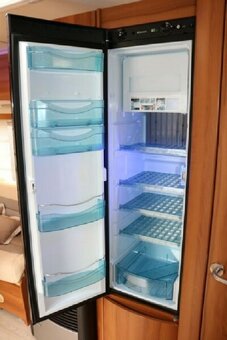 PRODÁM obytný vuz, karavan |Fendt Diamant•560SG|pro 4 osoby - 5