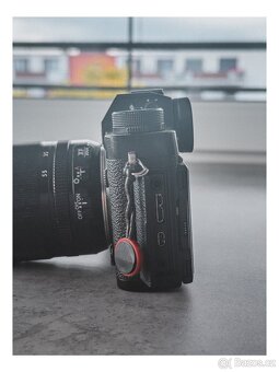 FujiFilm XT-2 + 18-55 f/2.8-4 (bateriový grip a 3x baterie) - 5
