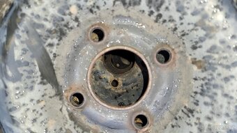 Zimní kola s disky 175/65 r14 6,5mm vzorek - 5