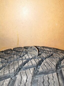 ORIGINÁL ALU KOLA FORD R16 + ZIMNÍ PNEU TOP STAV - 5