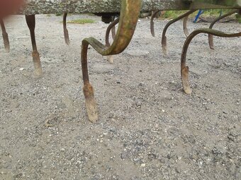 Kultivátor 15 per, záběr 2 m, příprava na brány, v provozu - 5