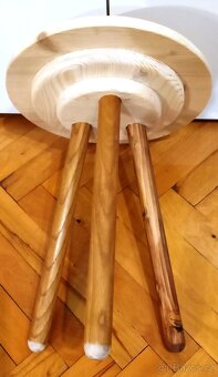 Květinový stolek na trojnožce,, - 5