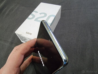 Samsung Galaxy S20 FE G780G 128GB - zachovalý - 5
