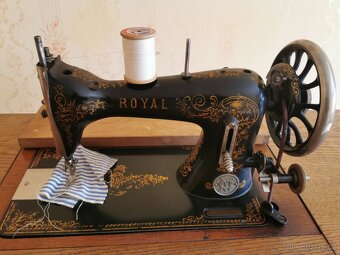Šicí stroj Royal - 5
