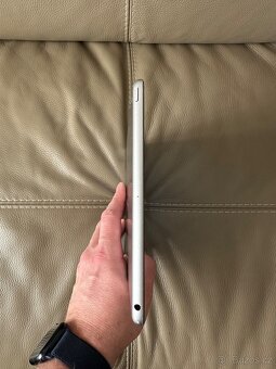 Apple iPad 9,7” 128Gb 5. Generace wifi - 5