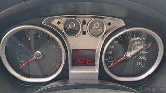 Ford Focus kombi 1.6, r.v. 2010 - 5