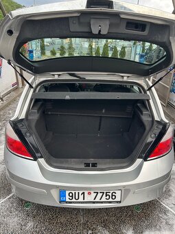 Opel astra H 1.4i r.v 2004 66kW, první majitel ČR - 5