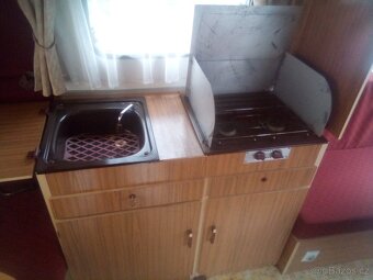 Prodám polský obytný přívěs n126n - 5