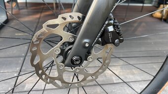 Prodám kolo TREK DOMANE SLR6 GEN4 vel 56 ve špičkovém stavu - 5