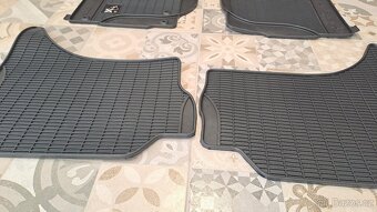 Originál sada gumových autokoberců pro Mitsubishi L200 - 5