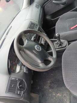 Prodám veškeré náhradní díly ve golf IV 1.6 74kw - 5