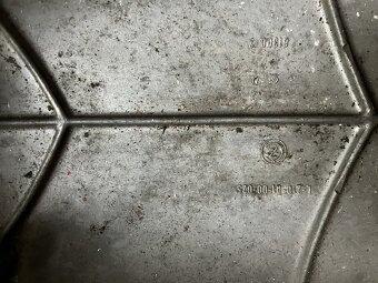 víko motoru na čz 150 - 5