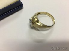Prodám zlatý prsten s briliantem - 5