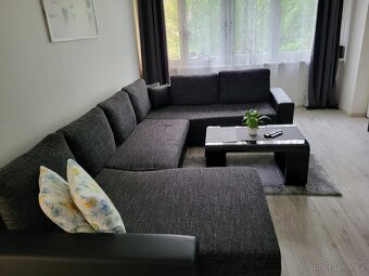 Prodám obývací stěnu, sedačku a stolek. - 5