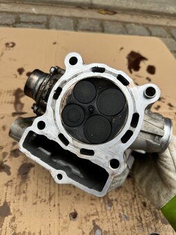 Hlava Husqvarna FE KTM EXC 250 - 5