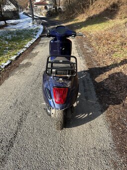 Vespa sprint 50 - 5