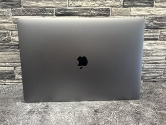 MacBook Pro 16" 2019 i7 / 16GB / 500GB / Pro 5300M - 5