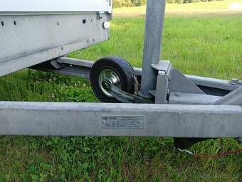 Vezeko Cargo light 2700Kg 417x215 - 5