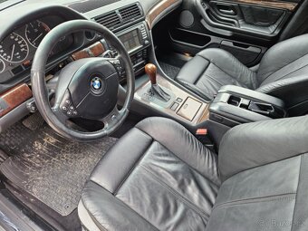 BMW E38 740D V8 4.0 - 5