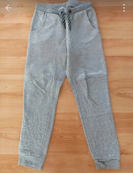 Chlapecký set oblečení vel.152 - 5