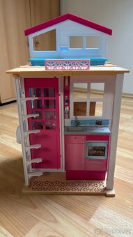 Barbie dům - přenosný - 5