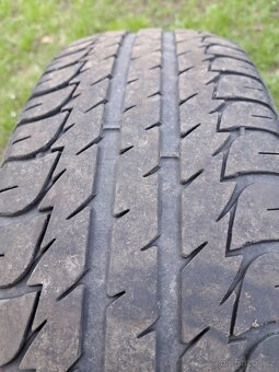 Prodám pneu Kleber 195/65 R15 - 5
