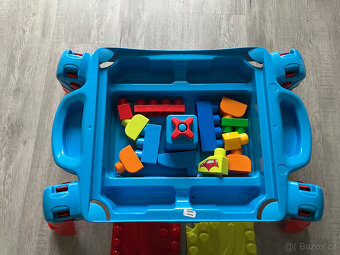 Mega Bloks Mega Skládací hrací stůl s kostkami - 5