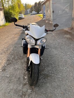 Triumph Speed Triple 1050 - 5