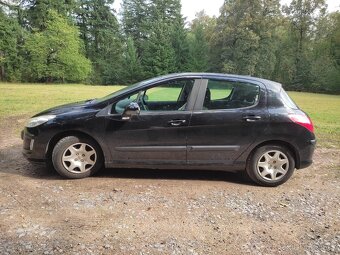Peugeot 308 1,4 70 kw 2008 najeto 150 000 - 5