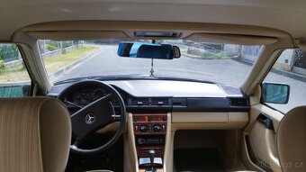 Mercedes W124 2.3i - 5