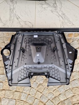 Lamborghini Urus S NOVÝ kryt motora 4M6133849 E =7 219Kč - 5