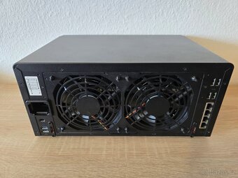 NAS server Synology DS1813+ 22TB - 5