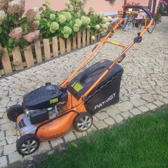 Sekačka motorová s pojezdem Patriot - 5