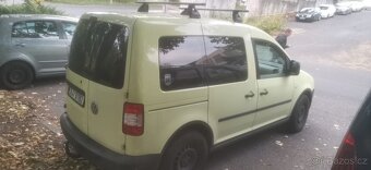 Wolkswagen Caddy rok 2005  19 TDI 55kw - 5