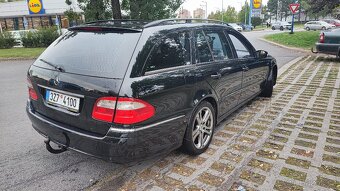 Mercedes w211 e220 - 5