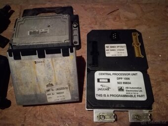 Jaguar XJ40 a X300 řídící jednotky - 5