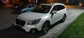 Subaru outback 2,5i - 5