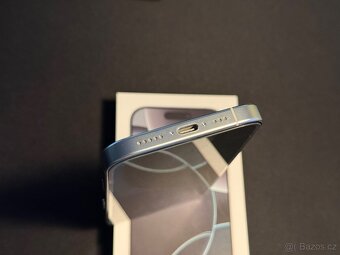 Apple iPhone 16 PRO - 5