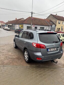 Hyundai SantaFe - 5