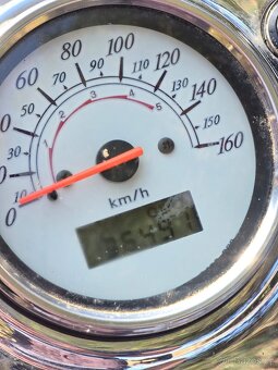 Honda VT 125 shadow - 5