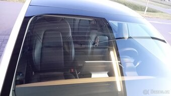 Tesla model 3 - 5