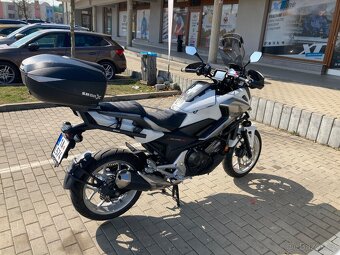 Prodám Hondu NC 750X manuál - 5