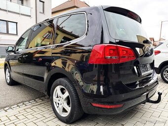 VOLKSWAGEN SHARAN 2.0TDI DSG,7-MÍST,KŮŽE,XENONY,TAŽNÉ,KAMERA - 5
