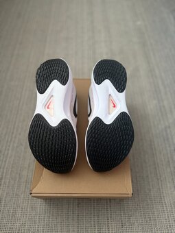 NIKE Zoom Fly 5 – běžecké boty, vel. 39, nové - 5