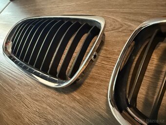 BMW E91 LCI – originální přední mřížky (ledvinky) - 5