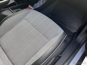 Renault Megane etech - 5