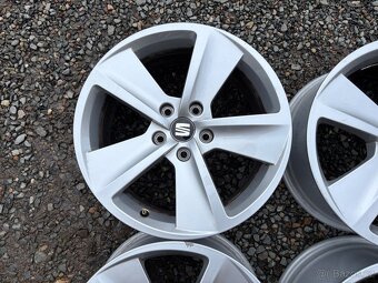 Alu original sada disku Seat Leon 5F 5x112 7,5J ET51 R17 - 5