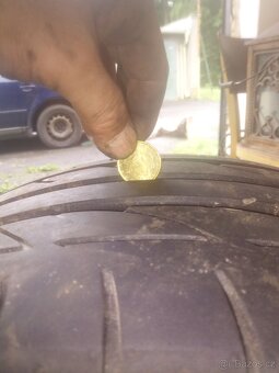 Prodám letní pneu Bridgestone 225/40r18 92y - 5