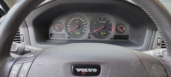 Volvo S60 2.4i 103 kW.. rok 2002 - 5