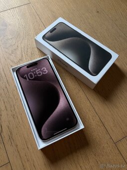 Apple iPhone 15 Pro Max 256GB přírodní - 5